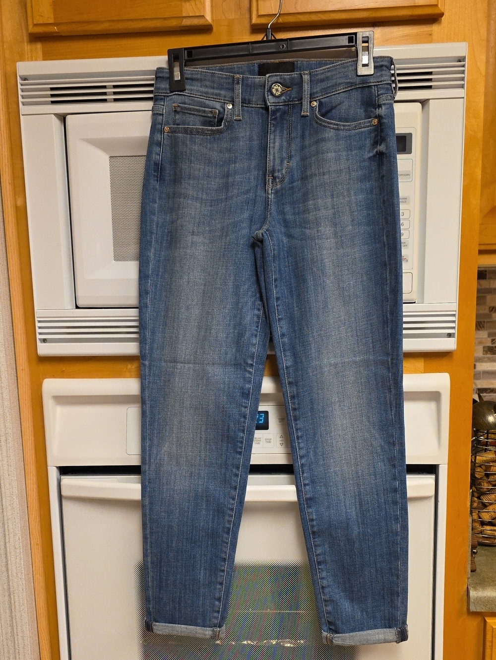 White House Black Market Women's Blue Straight Leg Jeans, Size 00